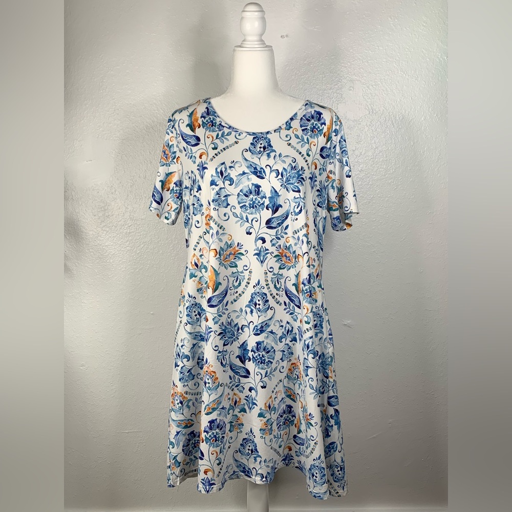 Ultimate Softy Dress - Picture 8 of 9